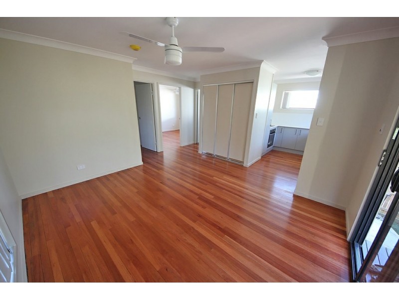 2/45 Old Dayboro Road, Petrie QLD 4502