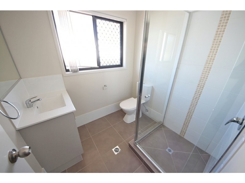 2/45 Old Dayboro Road, Petrie QLD 4502