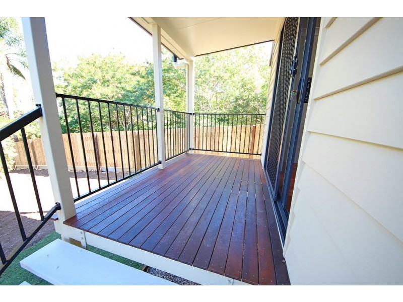 2/45 Old Dayboro Road, Petrie QLD 4502