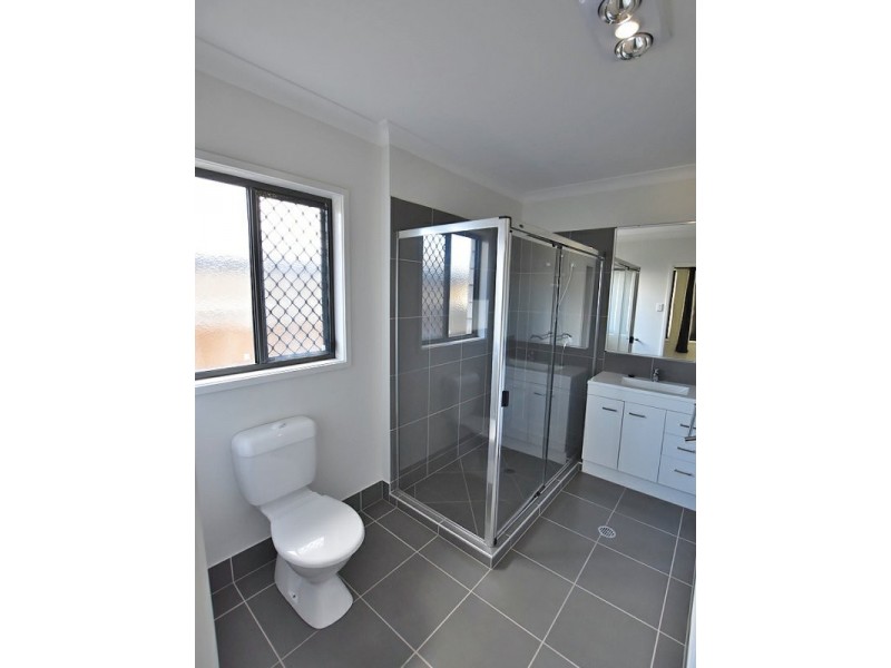 76 Surround Street, Dakabin QLD 4503