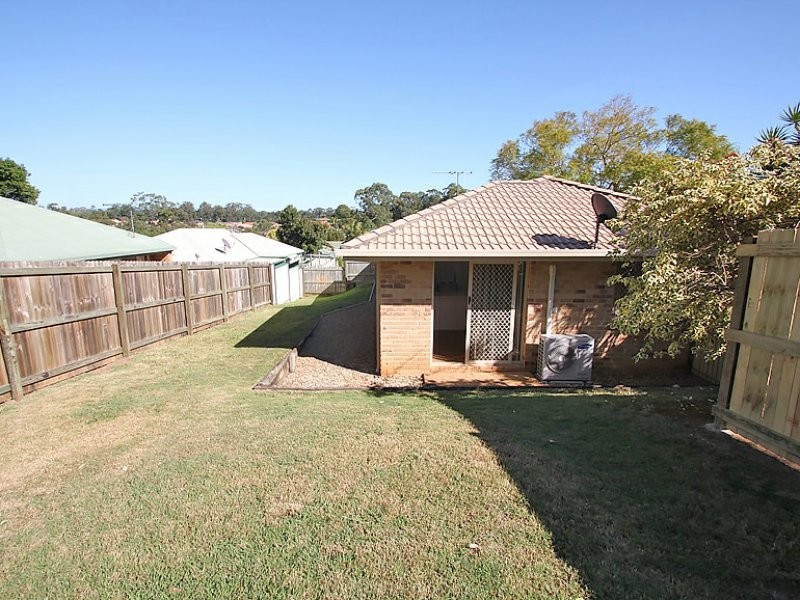 8 Roper Place, Kallangur QLD 4503