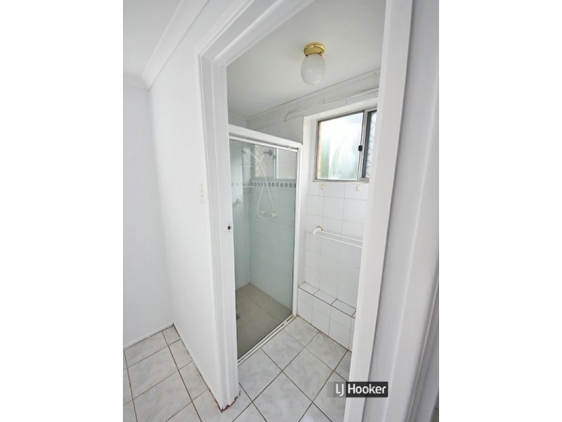 16 Arrakune Crescent, Kallangur QLD 4503