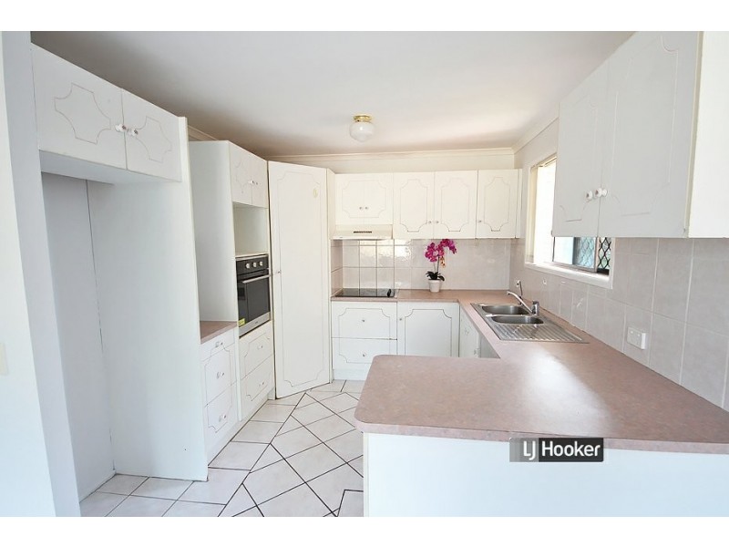 16 Arrakune Crescent, Kallangur QLD 4503