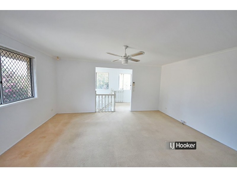 16 Arrakune Crescent, Kallangur QLD 4503