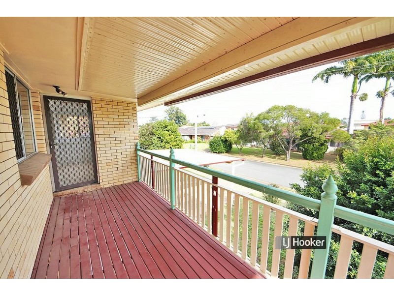 16 Arrakune Crescent, Kallangur QLD 4503