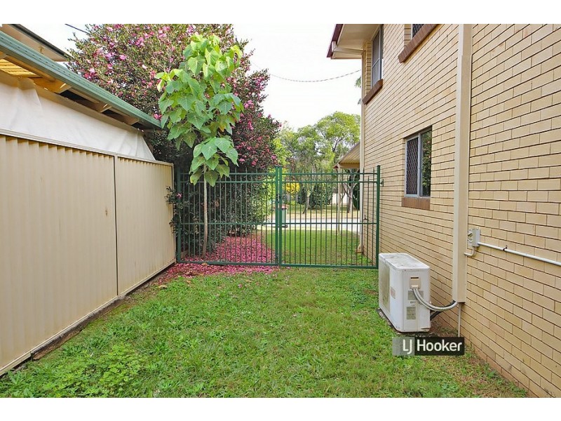 16 Arrakune Crescent, Kallangur QLD 4503