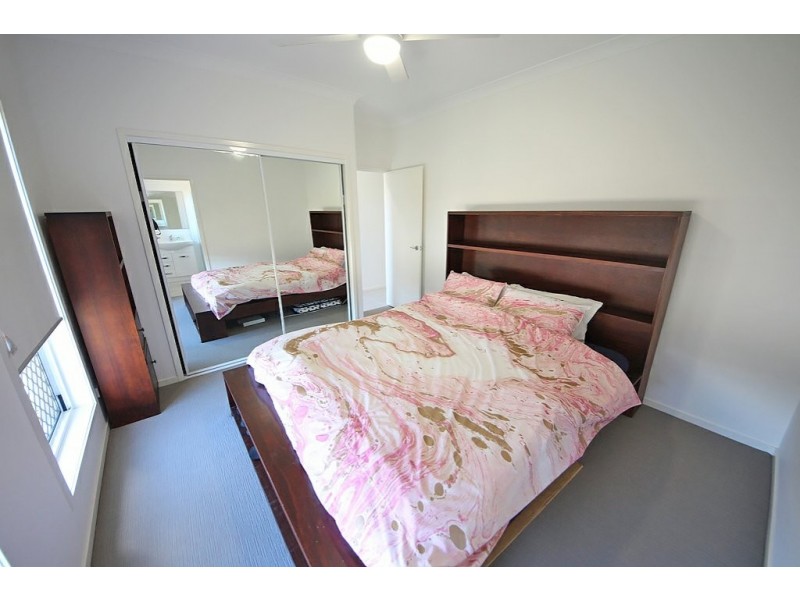 11 Shearer Crescent, Kallangur QLD 4503