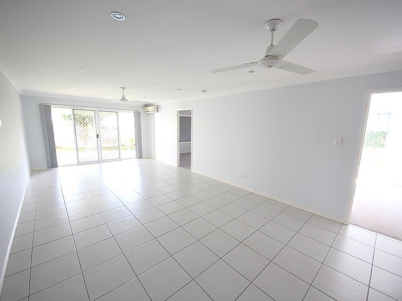 Rothwell QLD 4022