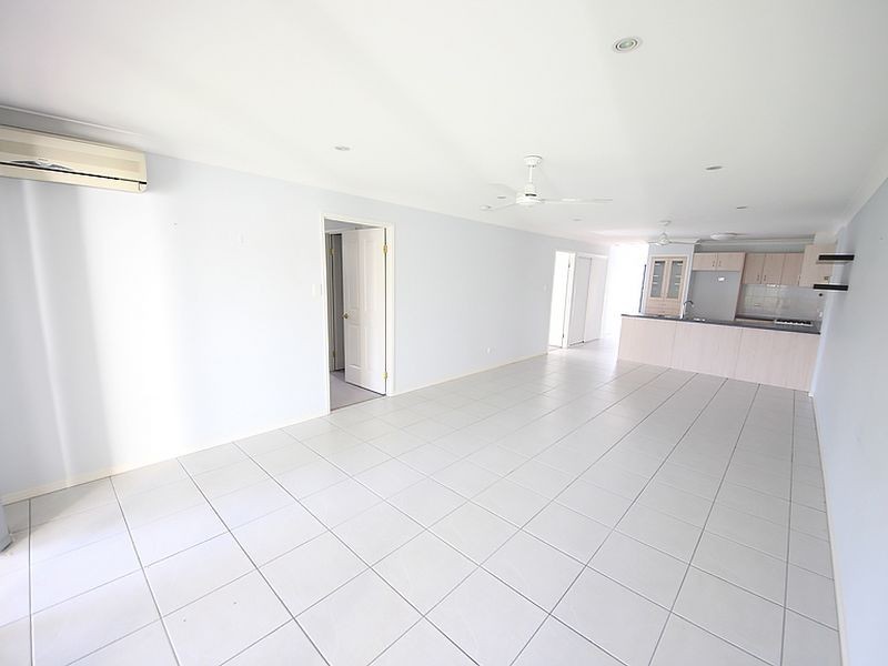 Rothwell QLD 4022