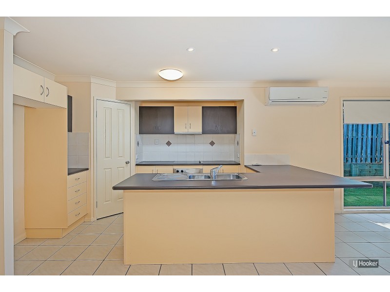 8 Ulysses Street, Kallangur QLD 4503