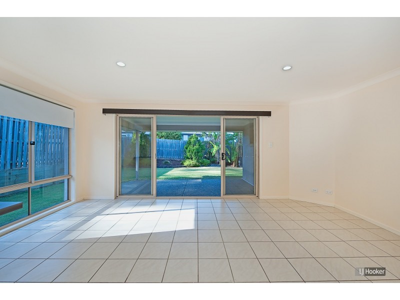 8 Ulysses Street, Kallangur QLD 4503