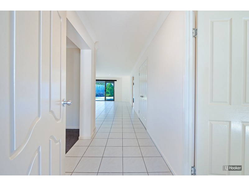 8 Ulysses Street, Kallangur QLD 4503