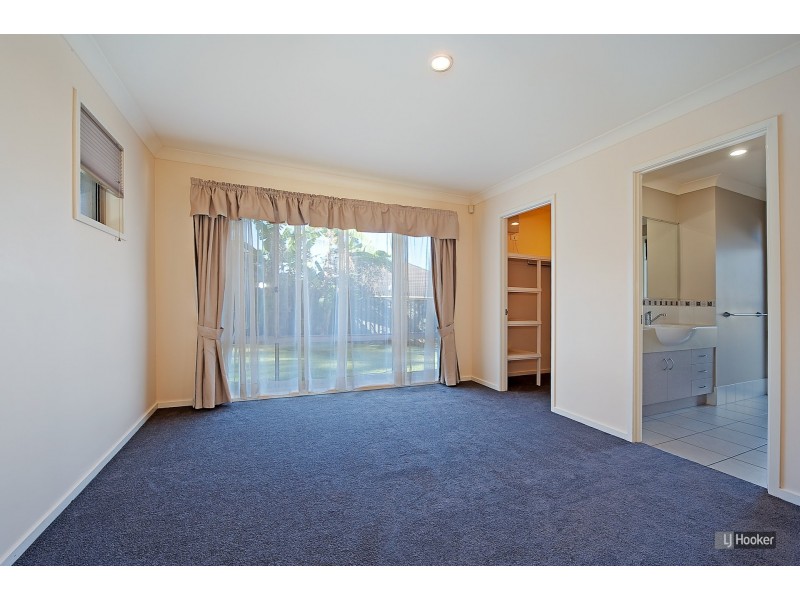 8 Ulysses Street, Kallangur QLD 4503