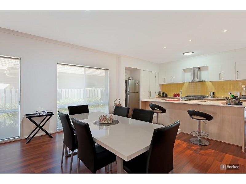 8 Lanaghan Circuit, North Lakes QLD 4509