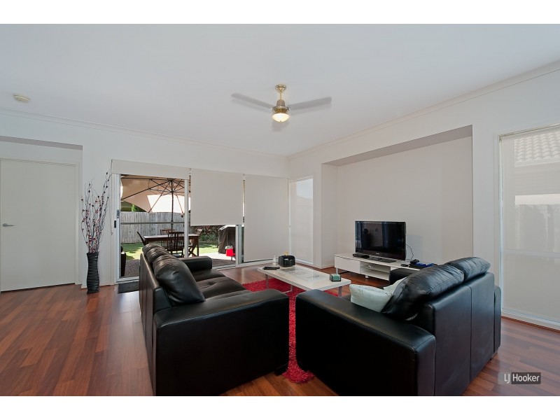 8 Lanaghan Circuit, North Lakes QLD 4509