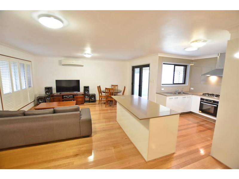 10 Traylen Avenue, Kallangur QLD 4503