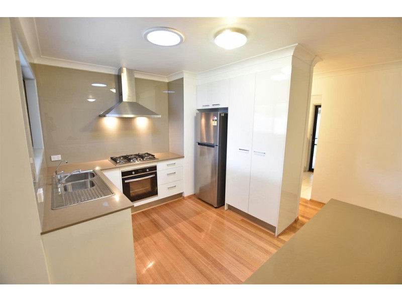 10 Traylen Avenue, Kallangur QLD 4503
