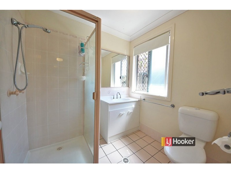 15 Meryll Court, Kallangur QLD 4503