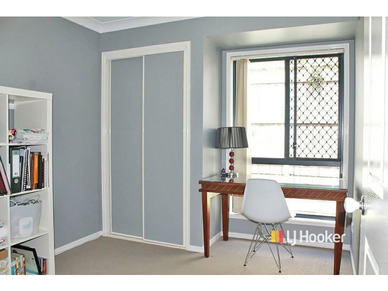 27 Mowbray Court, Kallangur QLD 4503