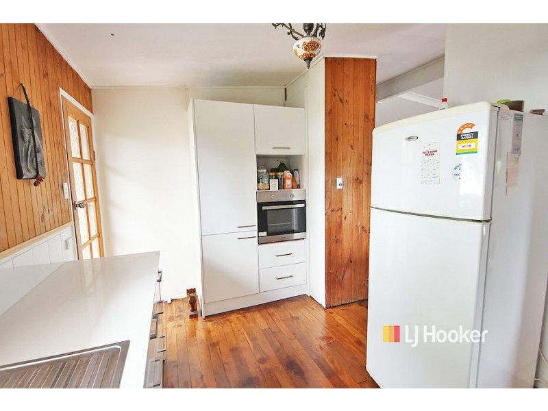 27 Lavercombe Drive, Kallangur QLD 4503