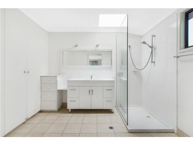 130 Ningi Esplanade, Ningi QLD 4511