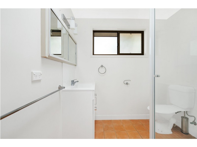 130 Ningi Esplanade, Ningi QLD 4511