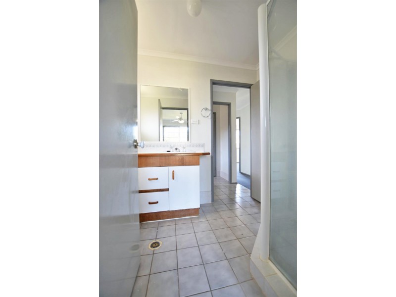 13 Scotts Court, Kallangur QLD 4503