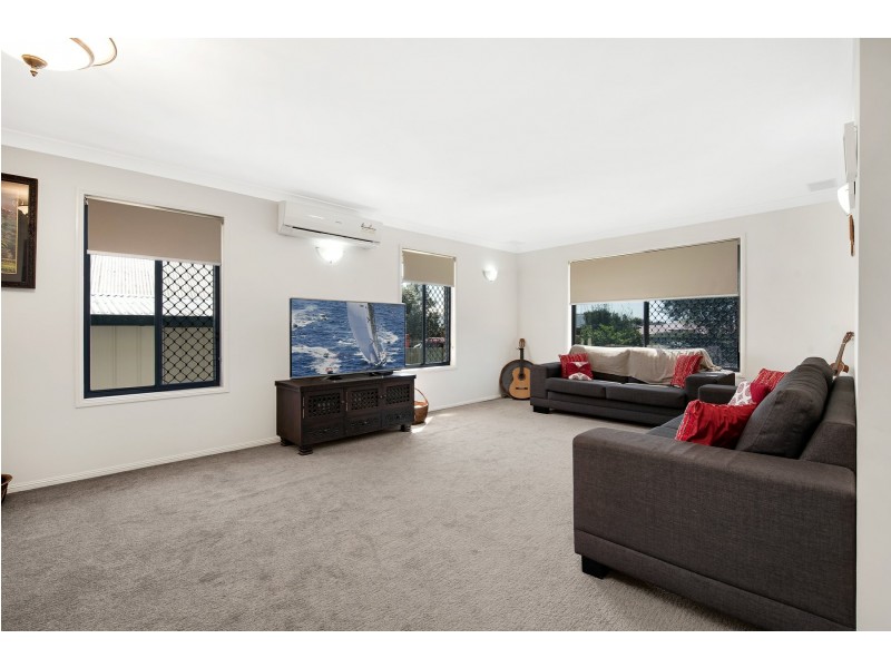 15 Abernant Court, Dakabin QLD 4503