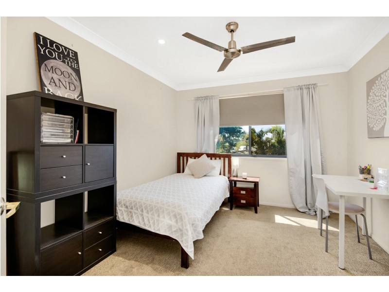 15 Abernant Court, Dakabin QLD 4503