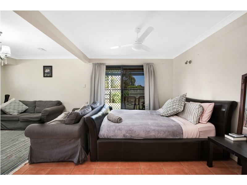 15 Abernant Court, Dakabin QLD 4503