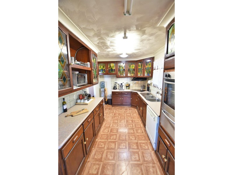 6 Campbell Street, Kallangur QLD 4503