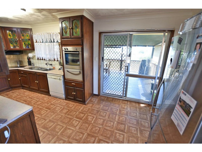 6 Campbell Street, Kallangur QLD 4503
