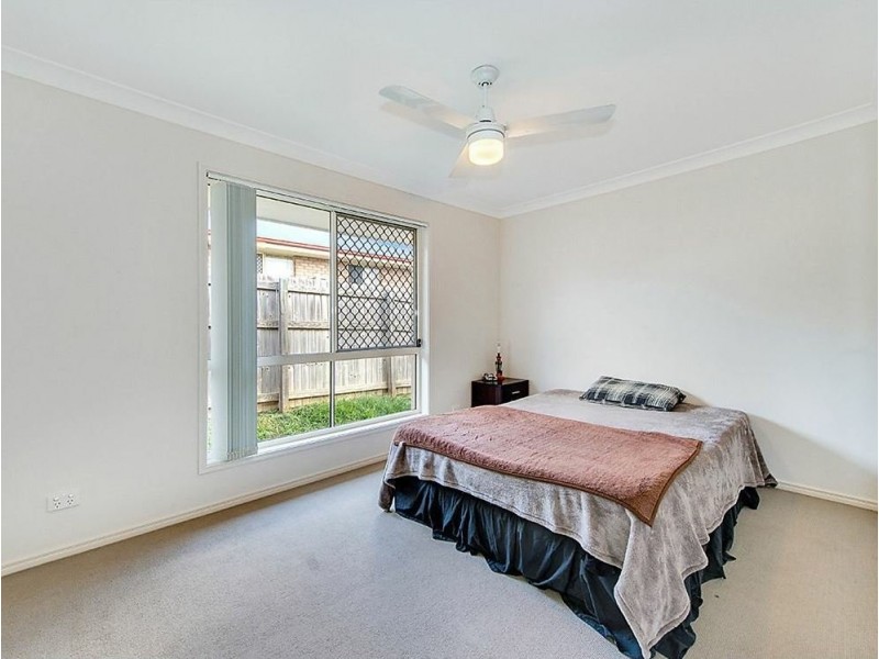 17 Burns Parade, Kallangur QLD 4503