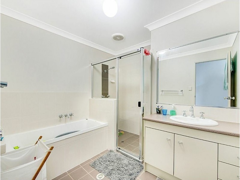 17 Burns Parade, Kallangur QLD 4503