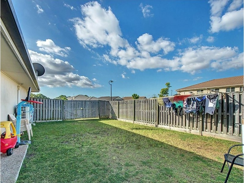 17 Burns Parade, Kallangur QLD 4503