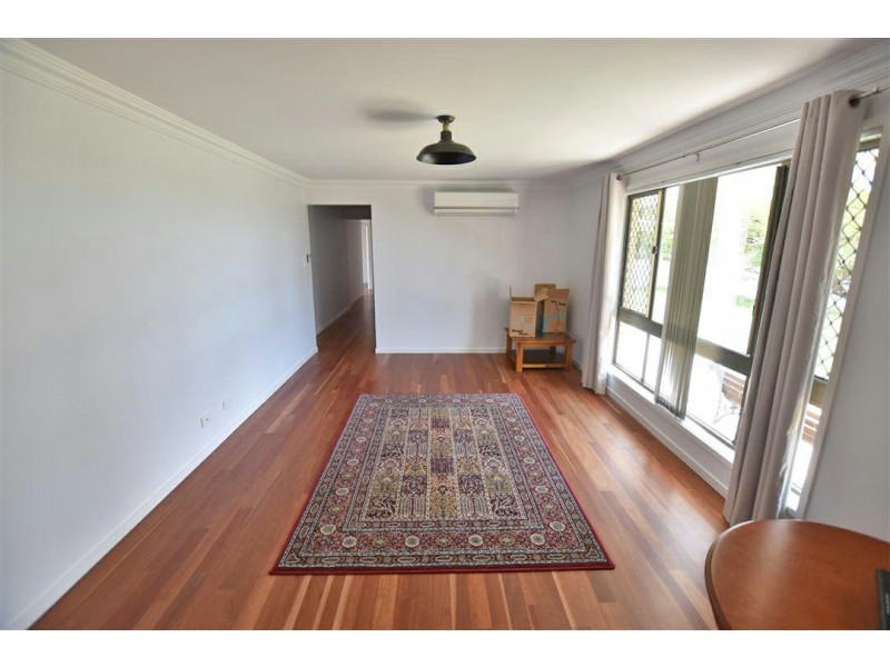 18 Kerr Road, Kallangur QLD 4503