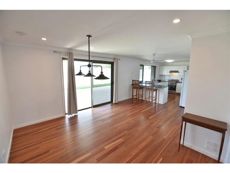18 Kerr Road, Kallangur QLD 4503
