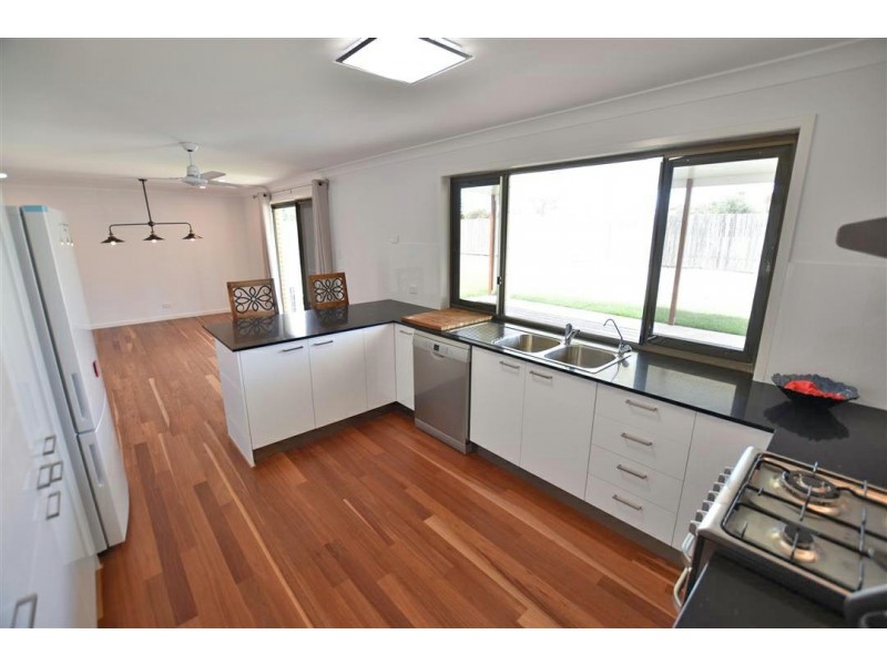 18 Kerr Road, Kallangur QLD 4503