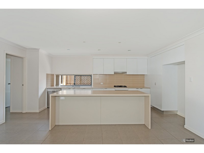 4 Bellthorpe Circuit, Kallangur QLD 4503