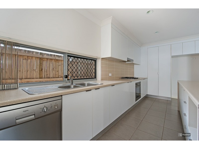 4 Bellthorpe Circuit, Kallangur QLD 4503