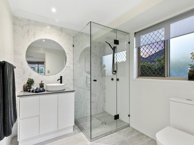 27 Winchcombe Avenue, Murrumba Downs QLD 4503