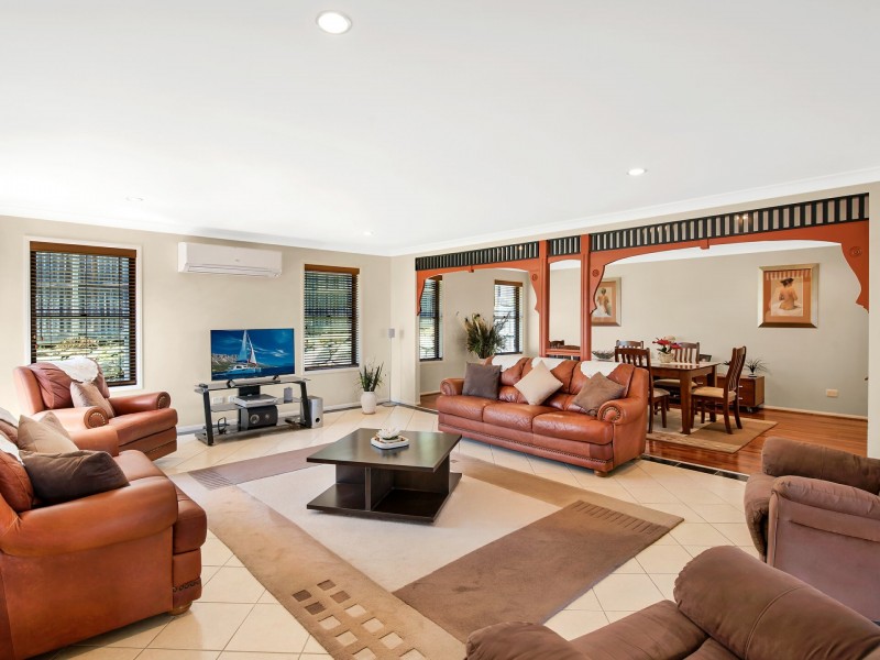 11 Ruby Crescent, Petrie QLD 4502