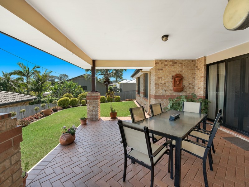 11 Ruby Crescent, Petrie QLD 4502