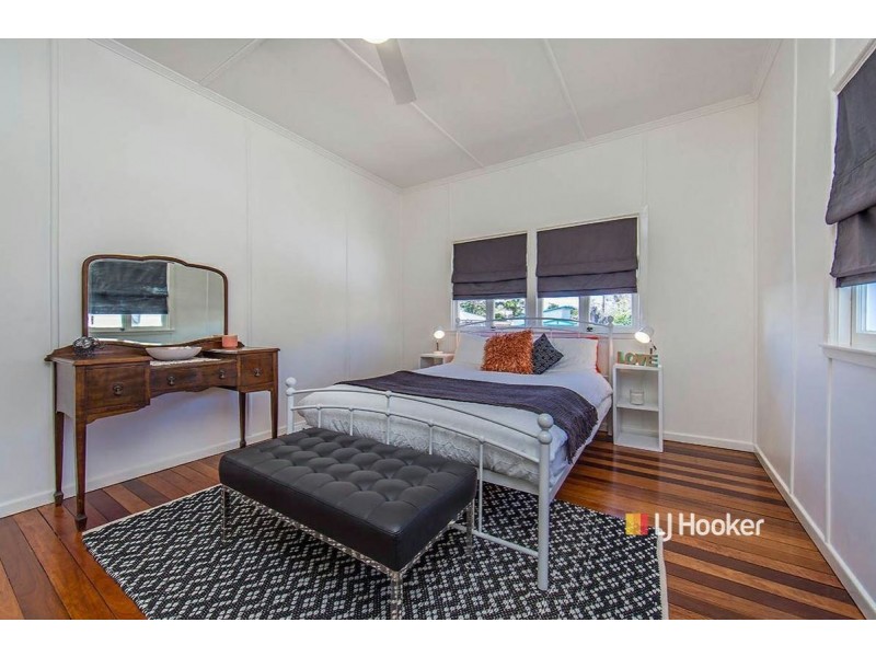 1 Frank Street, Scarborough QLD 4020