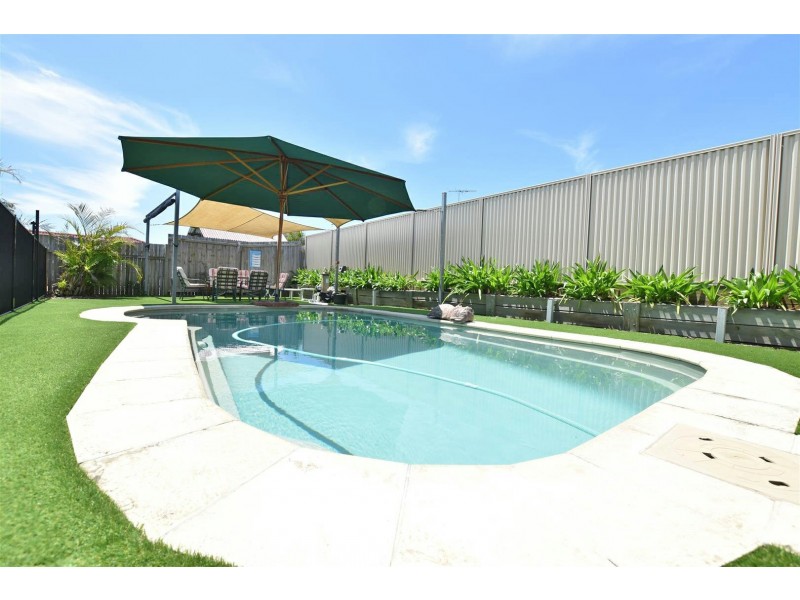 33 Lapwing Crescent, Mango Hill QLD 4509
