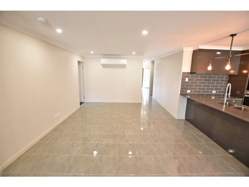 39 Ascot Crescent, Kallangur QLD 4503