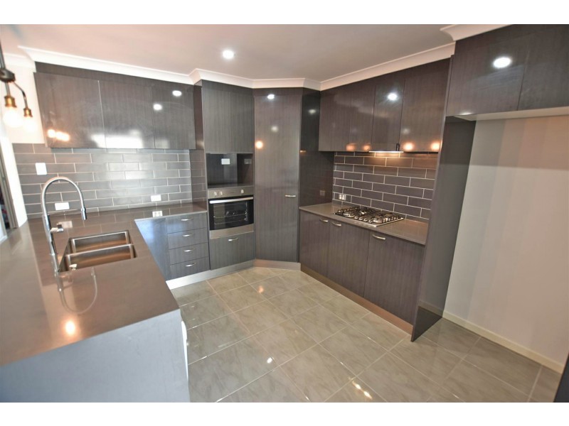 39 Ascot Crescent, Kallangur QLD 4503