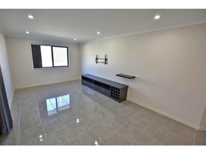 39 Ascot Crescent, Kallangur QLD 4503