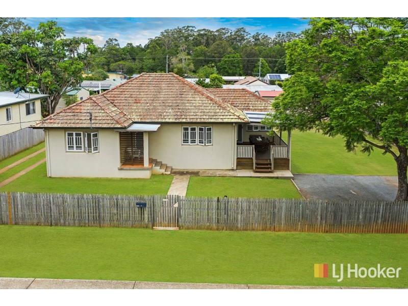 9 Beattie Street, Kallangur QLD 4503