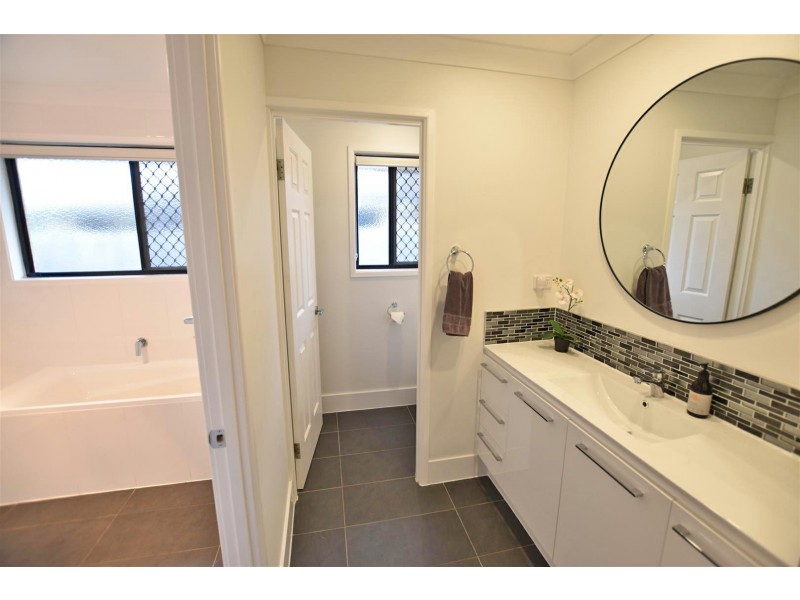 42 Lapwing Crescent, Mango Hill QLD 4509